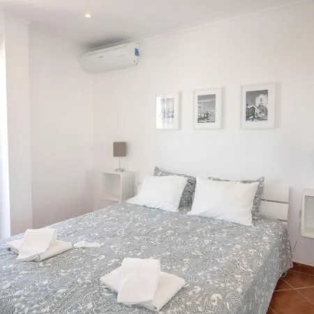 #008 T2 Tenis By Holidays Apartament